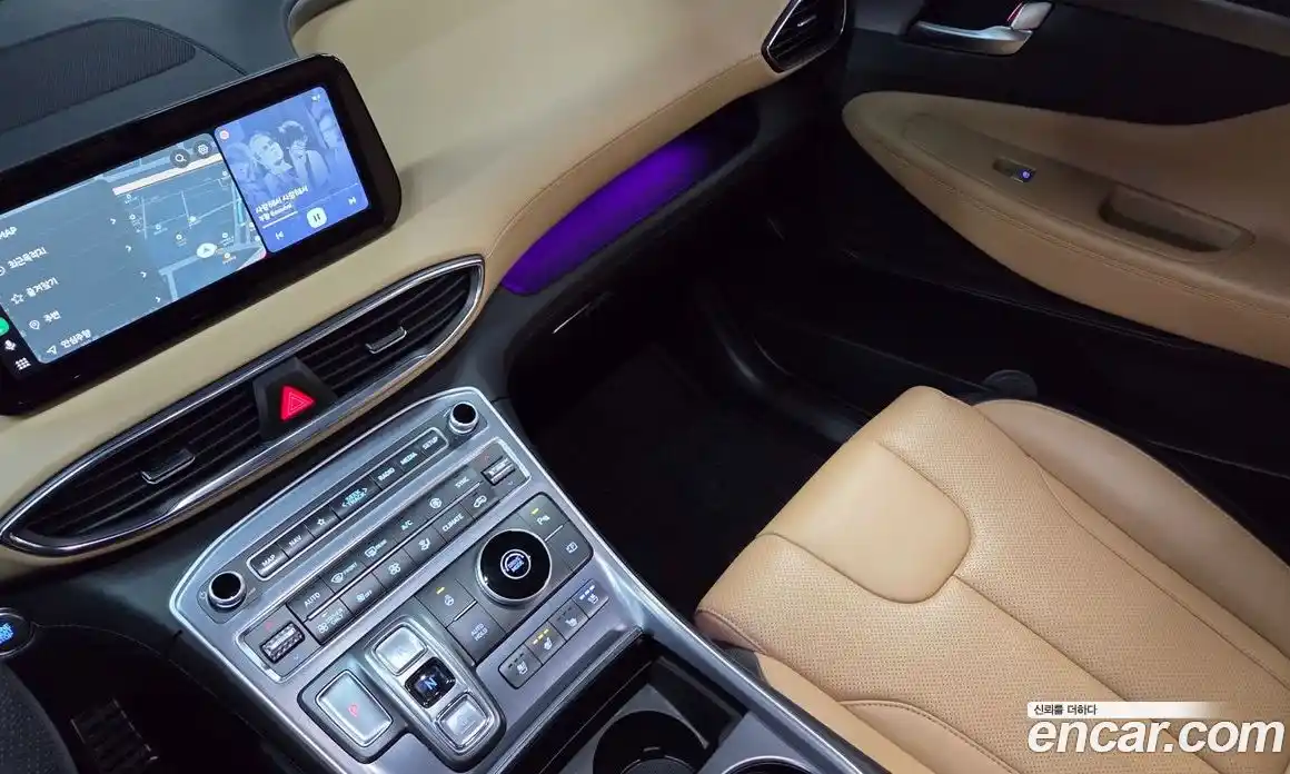 Hyundai Santa Fe 2023 1.6 Автомат в Москве № 814834, фото 15