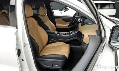 Hyundai Santa Fe 2023 1.6 Автомат в Москве № 814834, миниатюра 9