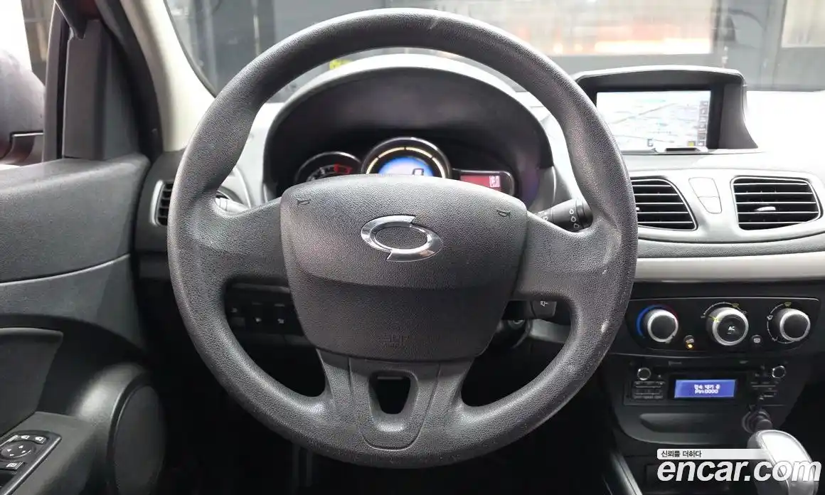 Renault SM3 2015 1.6 гидро в Москве № 814934, фото 13
