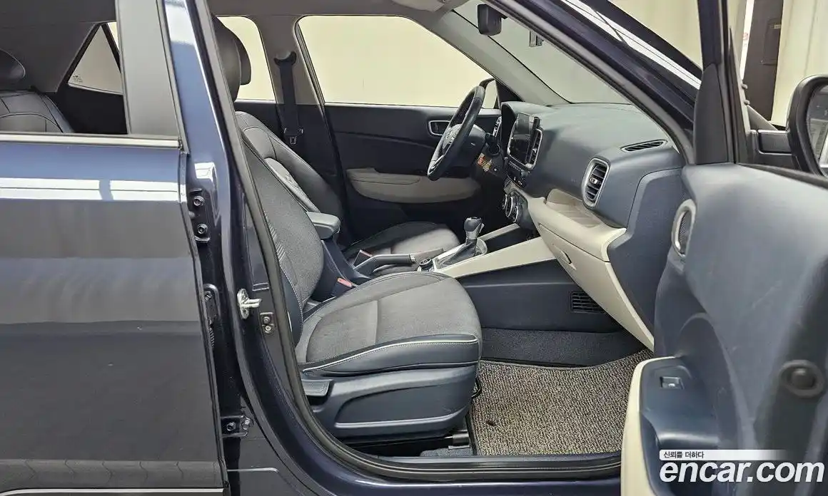 Hyundai Venue 2020 1.6 Автомат в Москве № 814992, фото 11