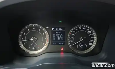 Hyundai Venue 2020 1.6 Автомат в Москве № 814992, миниатюра 8