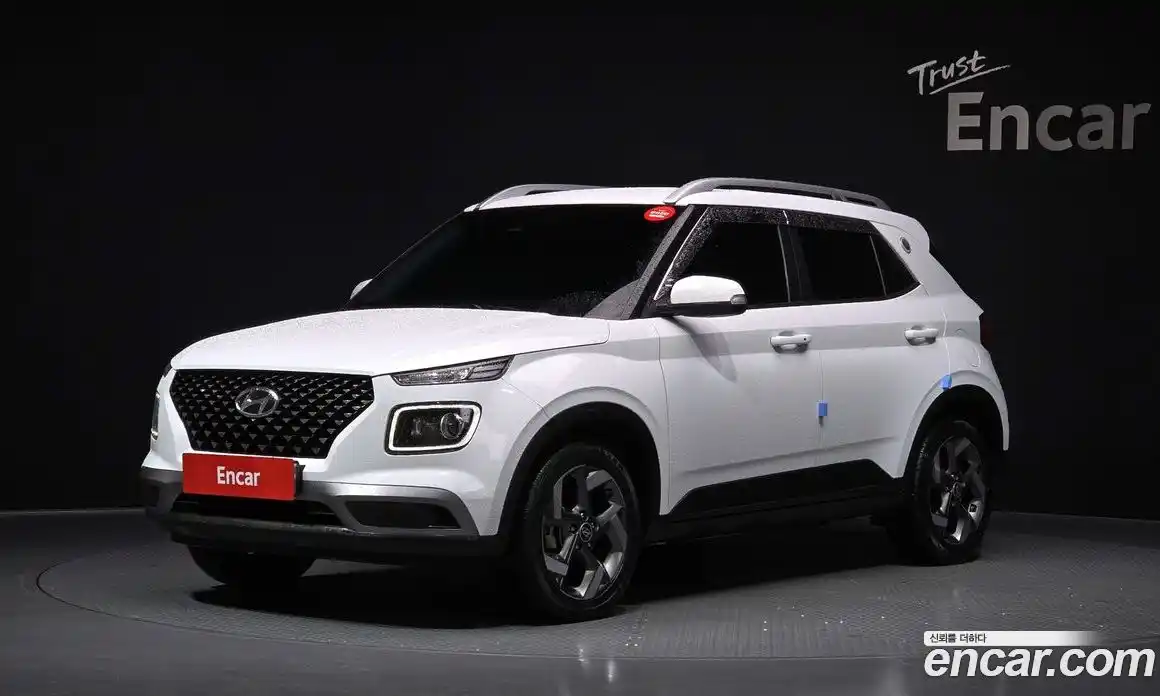 Hyundai Venue 2019 1.6 Автомат в Москве № 815003, фото 1