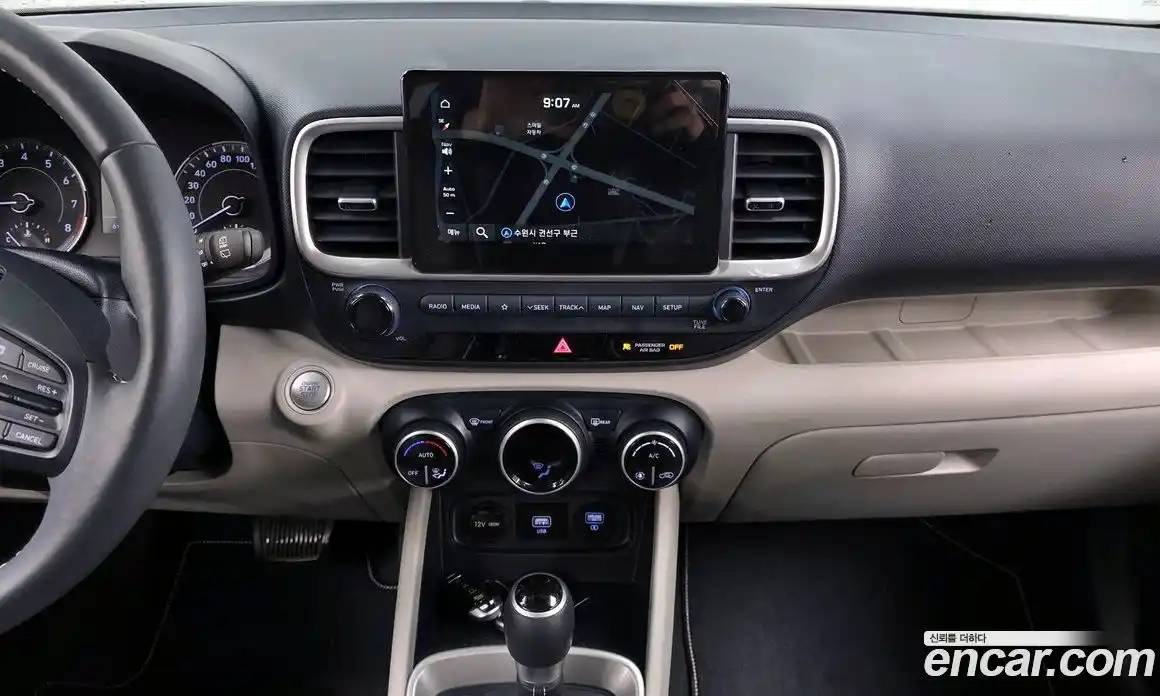 Hyundai Venue 2019 1.6 Автомат в Москве № 815003, фото 14