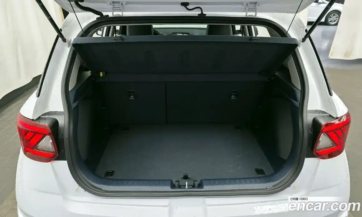 Hyundai Venue 2019 1.6 Автомат в Москве № 815003, фото 20