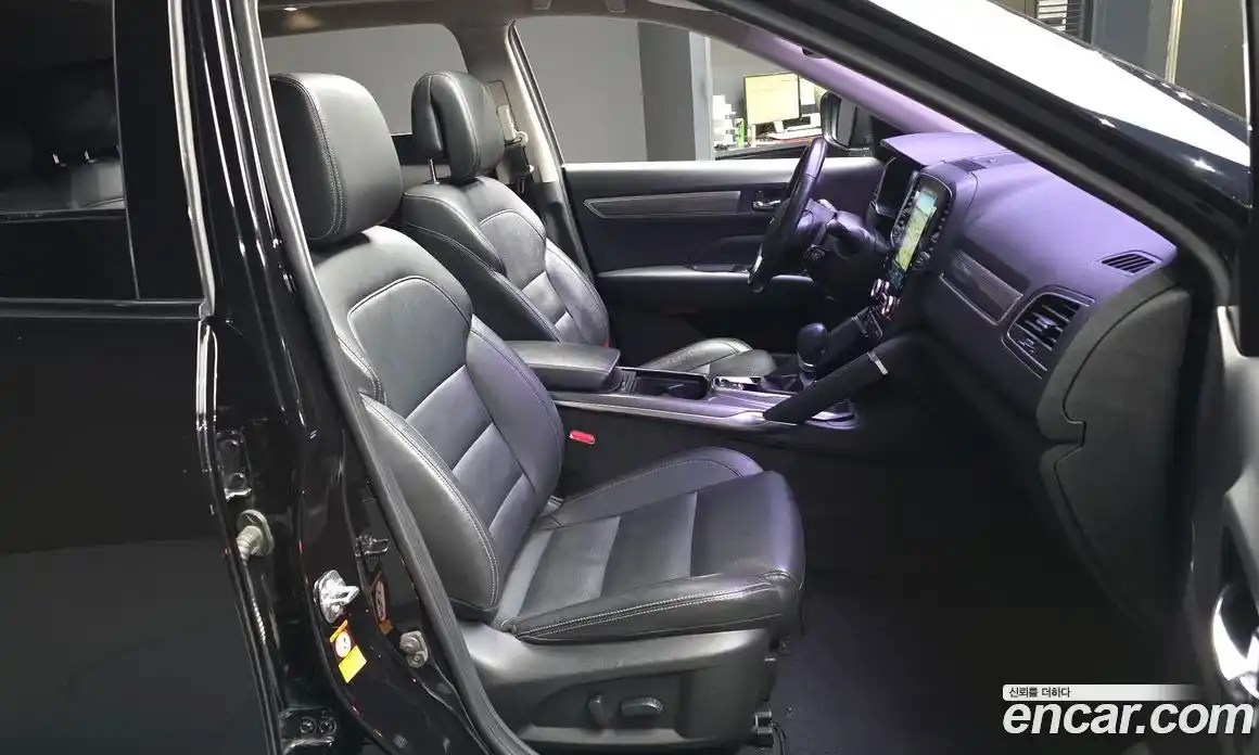 Renault QM6 2017 2.0 Автомат в Москве № 815028, фото 11