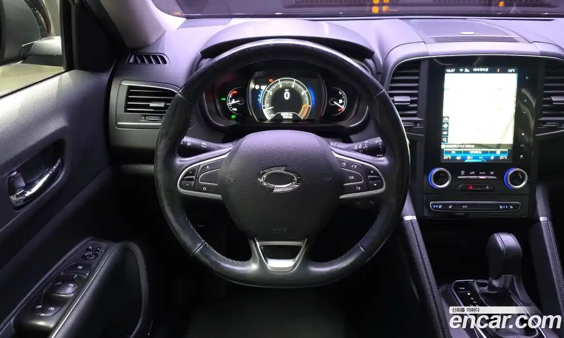 Renault QM6 2017 2.0 Автомат в Москве № 815028, фото 13