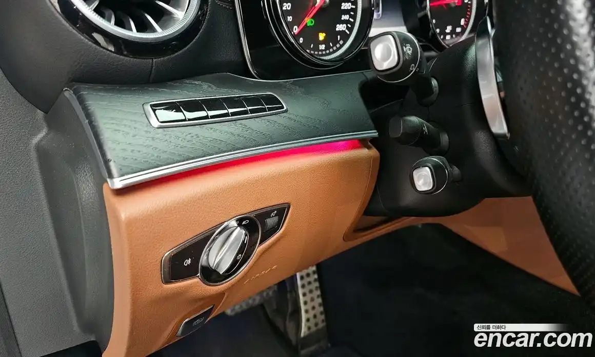 Mercedes-Benz E-Class 2018 1.9 Автомат в Москве № 815122, фото 18