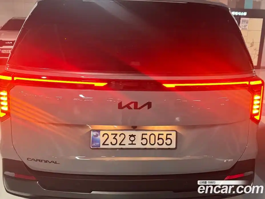 Kia Canival 2025 1.6 Автомат в Москве № 815725, фото 3