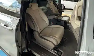 Kia Canival 2025 1.6 Автомат в Москве № 815725, миниатюра 4