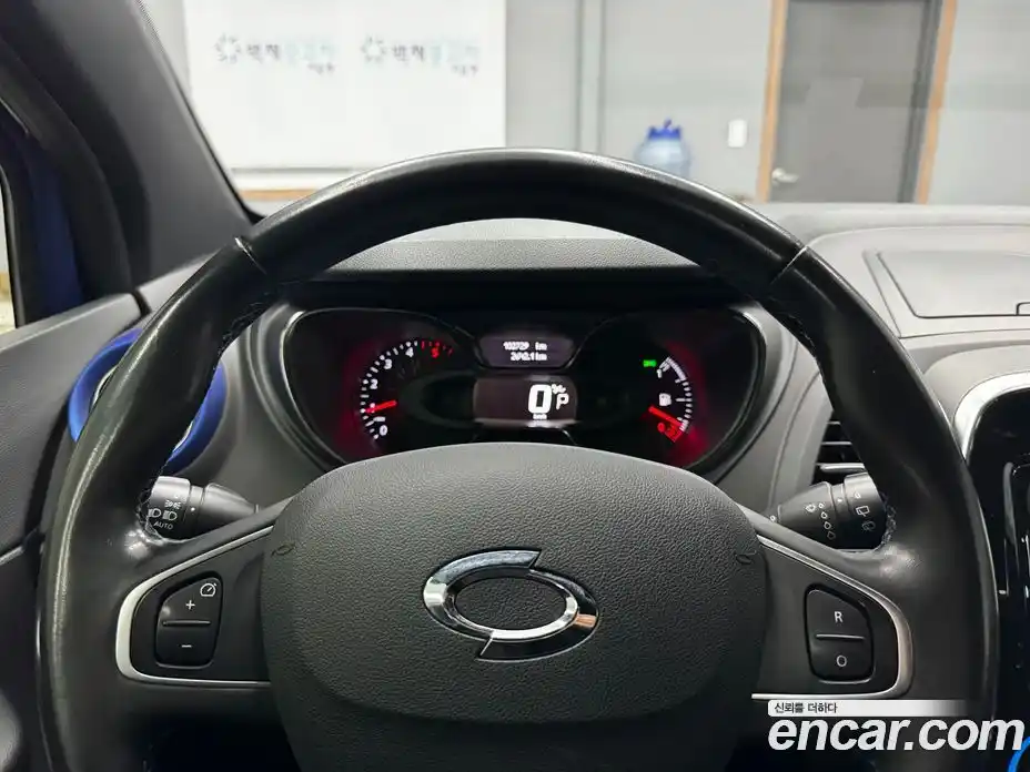 Renault QM3 2018 1.5 гидро в Москве № 815786, фото 14