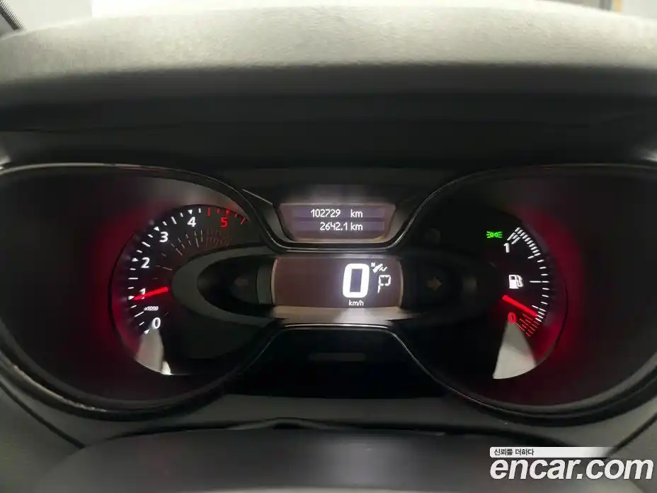 Renault QM3 2018 1.5 гидро в Москве № 815786, фото 8