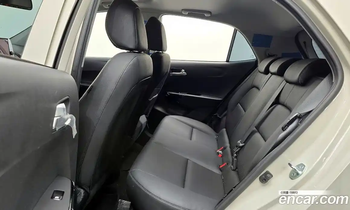 Kia Morning 2023 1.0 Автомат в Москве № 815810, фото 11