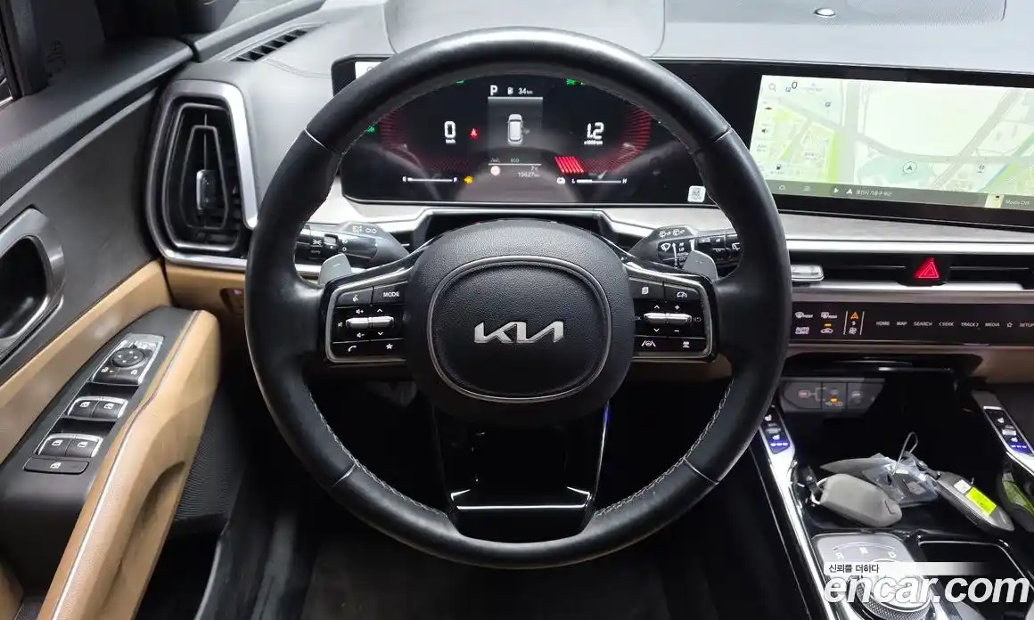 Kia Sorento 2023 1.6 Автомат в Москве № 816039, фото 13