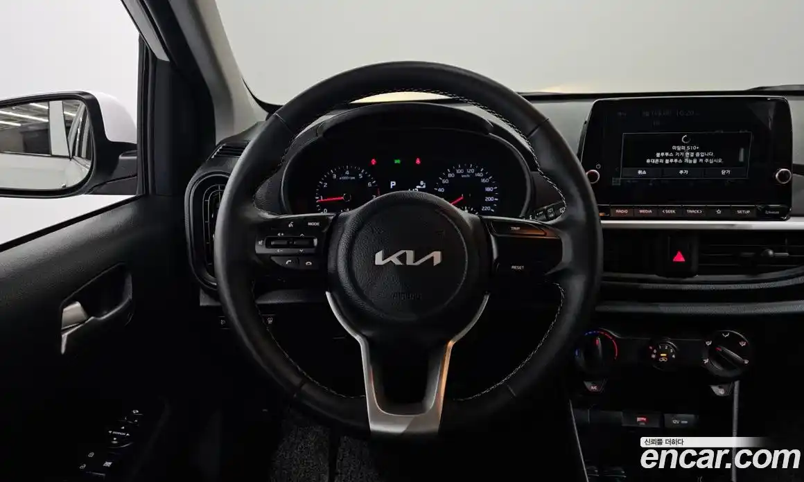 Kia Morning 2022 1.0 Автомат в Москве № 816116, фото 14