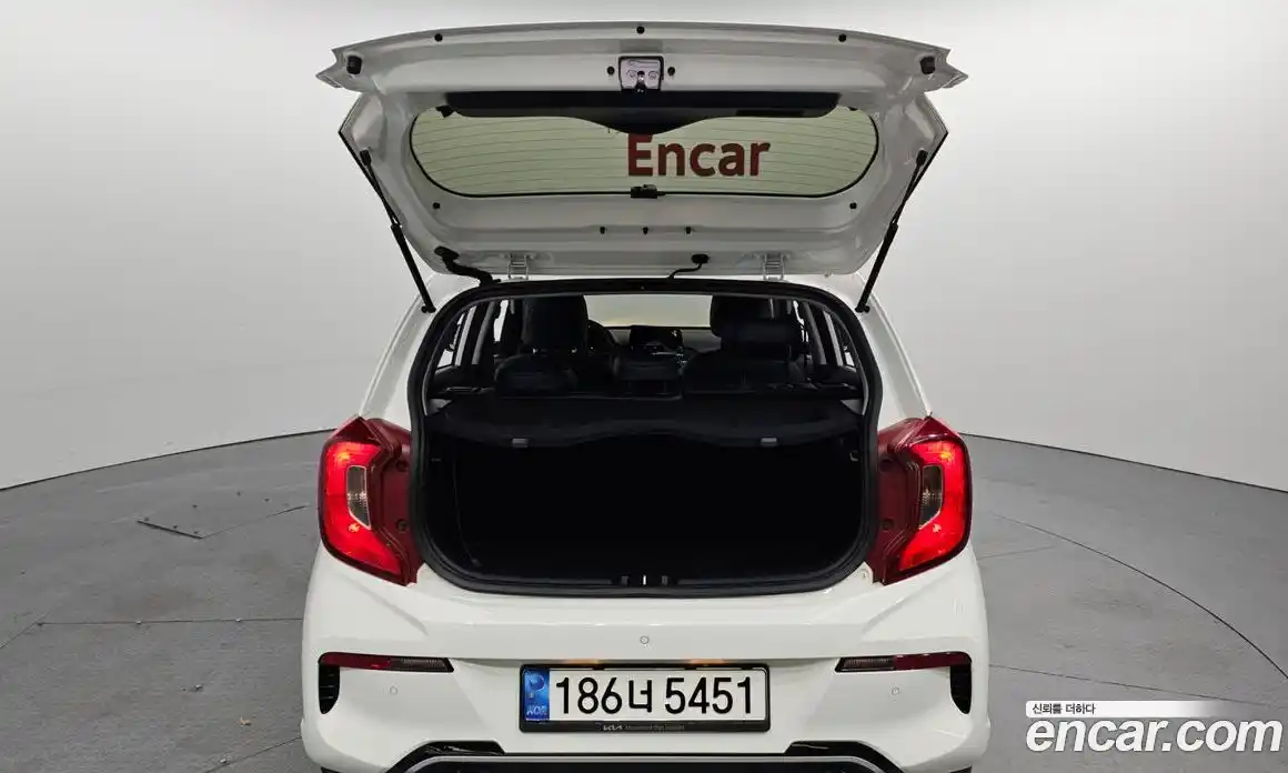 Kia Morning 2022 1.0 Автомат в Москве № 816116, фото 20