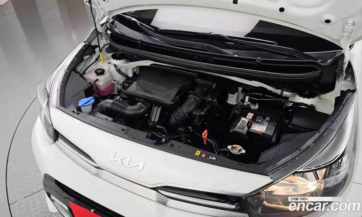 Kia Morning 2022 1.0 Автомат в Москве № 816116, фото 6