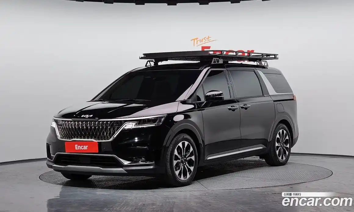 Kia Canival 2023 3.5 Автомат в Москве № 816182, фото 1