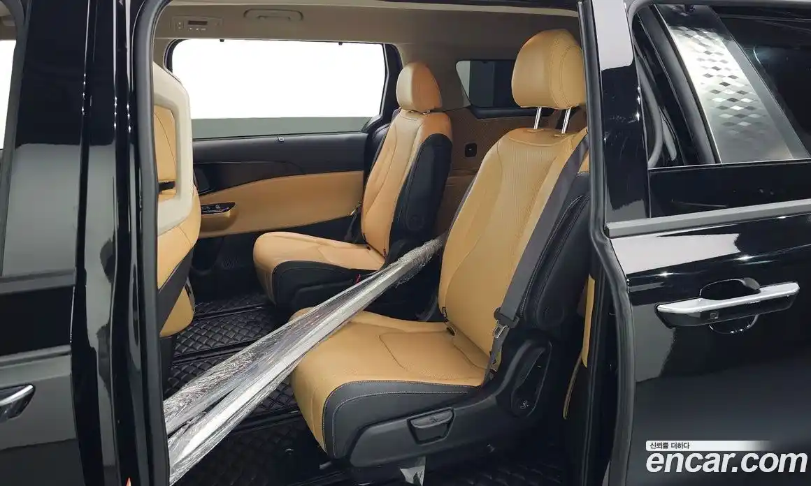 Kia Canival 2023 3.5 Автомат в Москве № 816182, фото 12