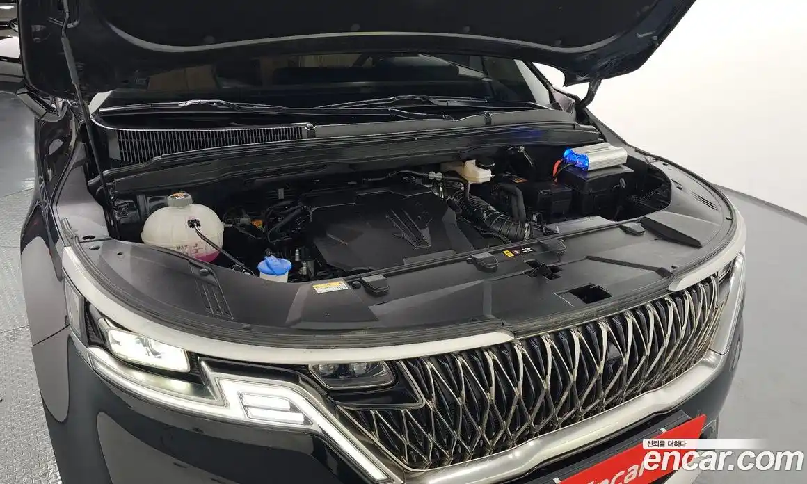 Kia Canival 2023 3.5 Автомат в Москве № 816182, фото 6