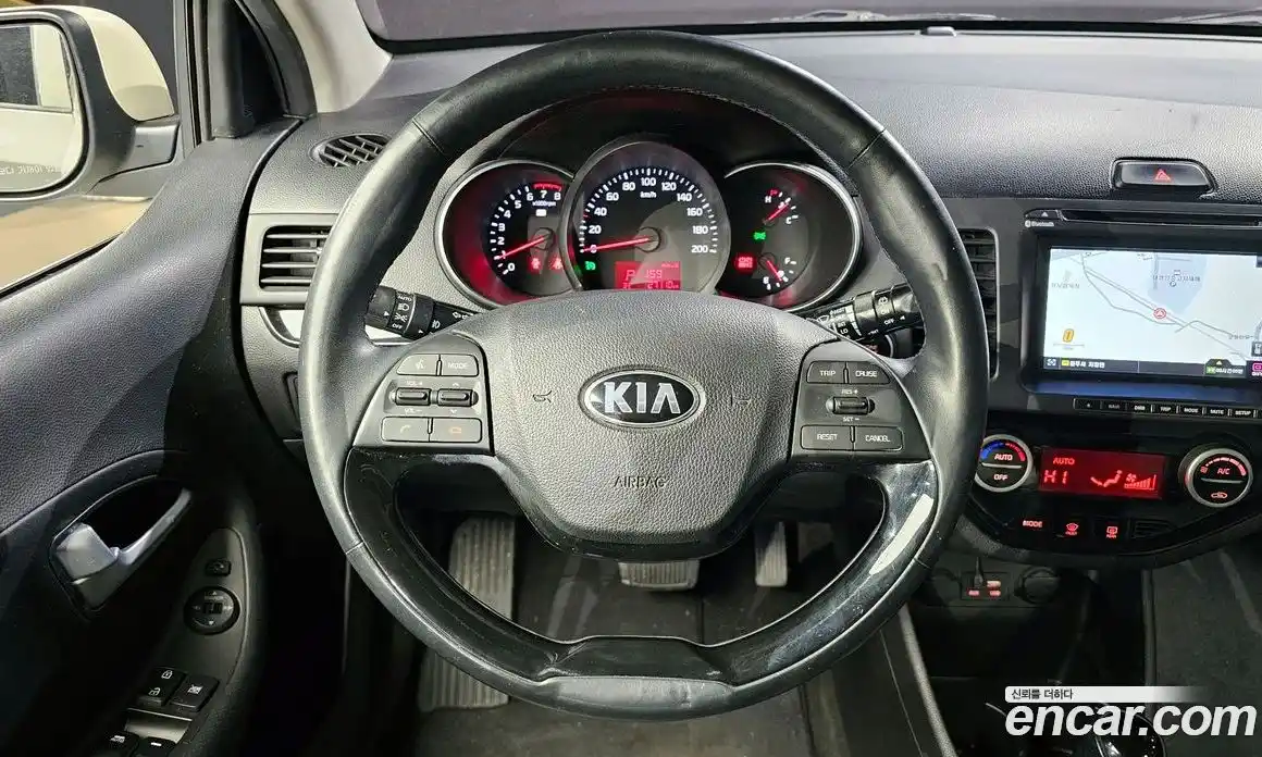 Kia Morning 2015 1.0 Автомат в Москве № 816362, фото 13