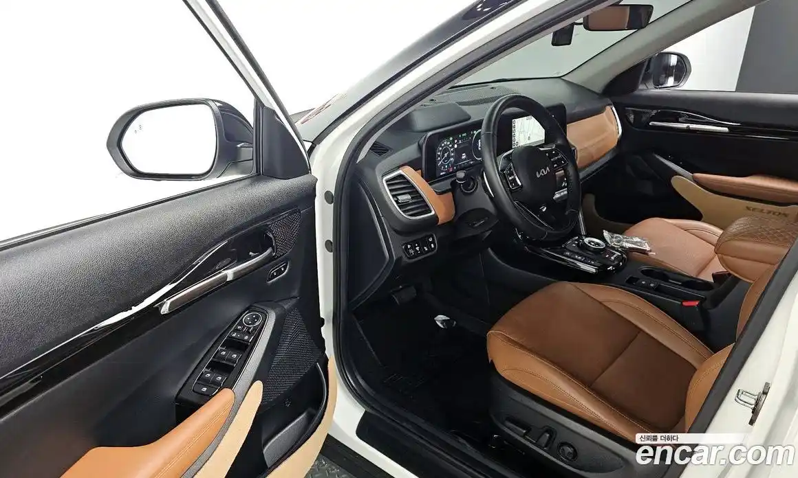 Kia Seltos 2023 1.6 Автомат в Москве № 816439, фото 11