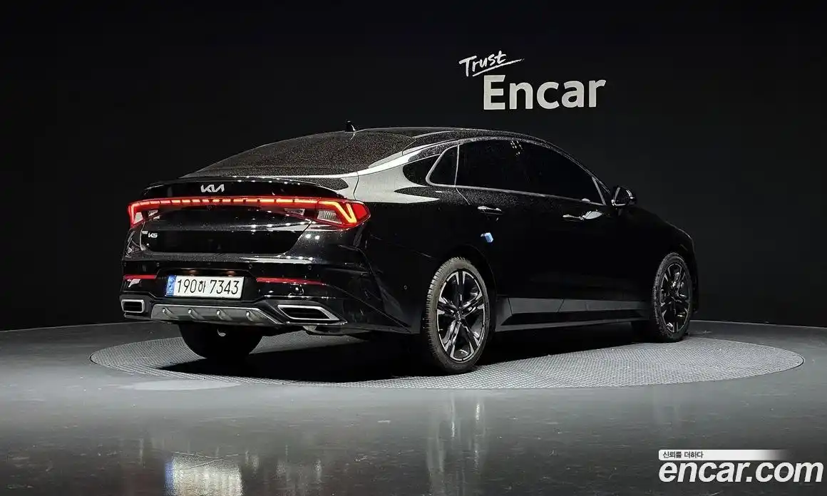 Kia K5 2023 2.0 Автомат в Москве № 816656, фото 2