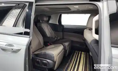 Kia Canival 2024 1.6 Автомат в Москве № 816795, миниатюра 12