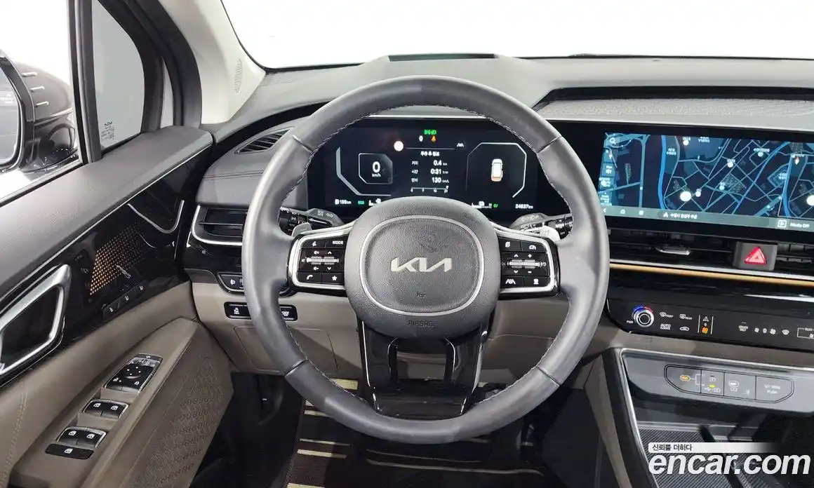 Kia Canival 2024 1.6 Автомат в Москве № 816795, фото 13