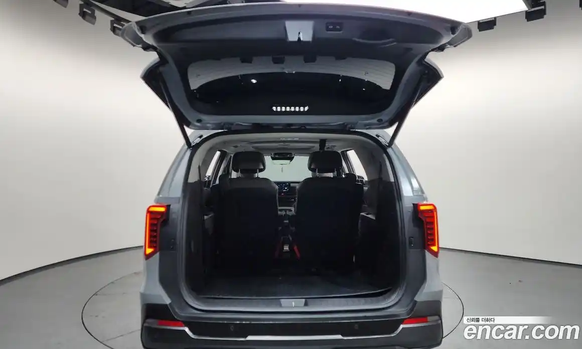 Kia Canival 2024 1.6 Автомат в Москве № 816795, фото 20