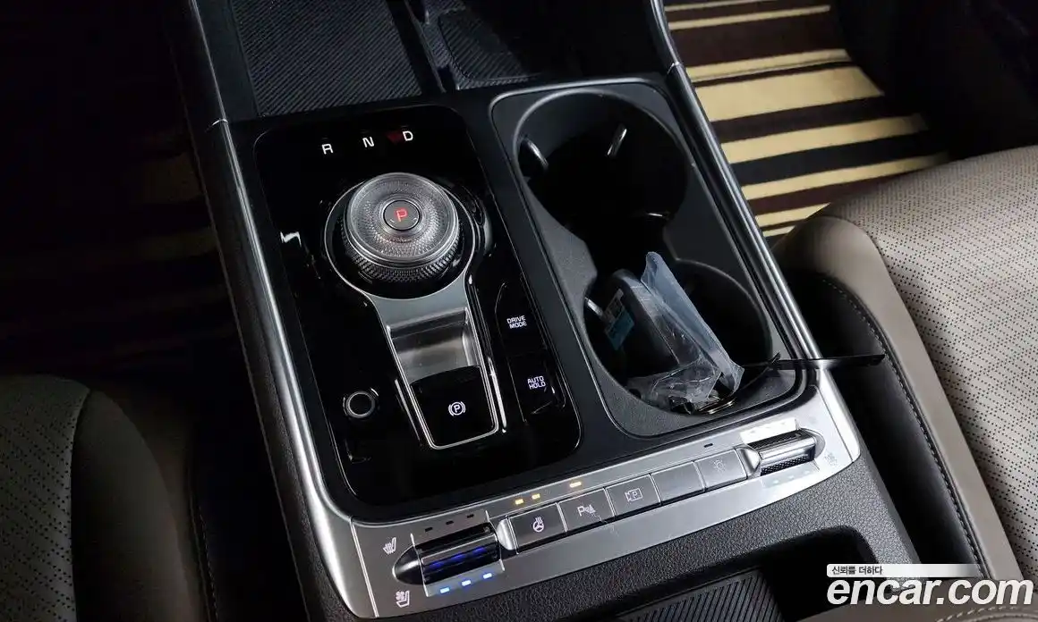 Kia Canival 2024 1.6 Автомат в Москве № 816795, фото 9