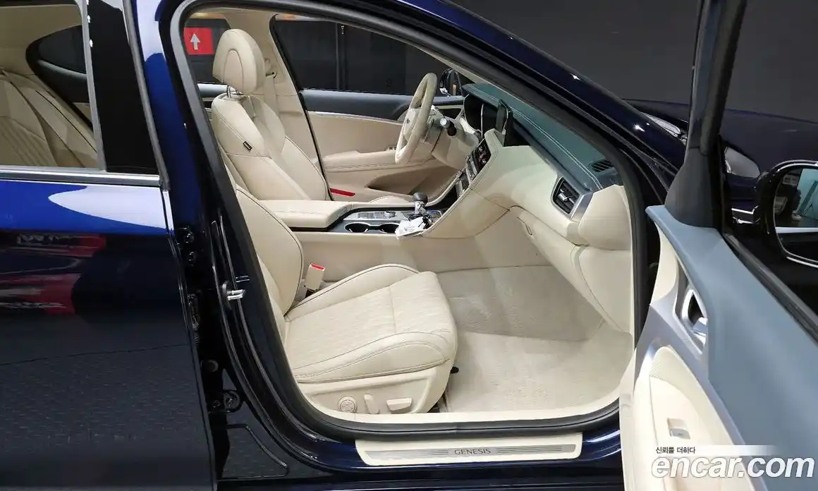 Genesis G70 2024 2.5 Автомат в Москве № 817165, фото 11