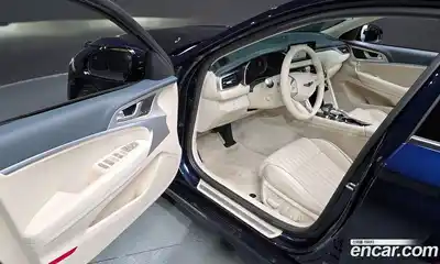 Genesis G70 2024 2.5 Автомат в Москве № 817165, миниатюра 10