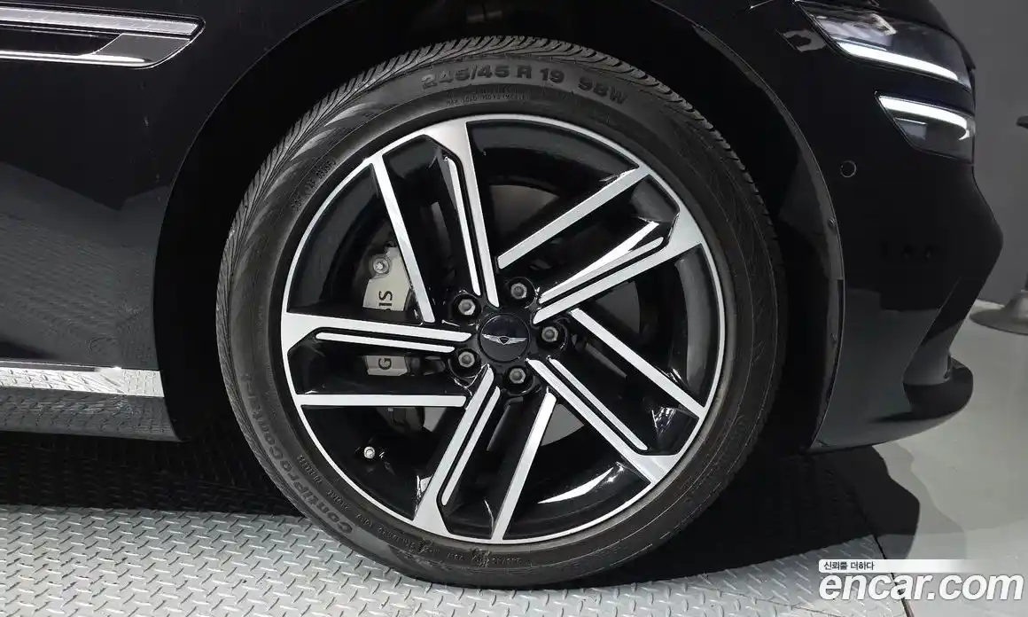 Genesis G80 2025 2.5 Автомат в Москве № 817178, фото 5