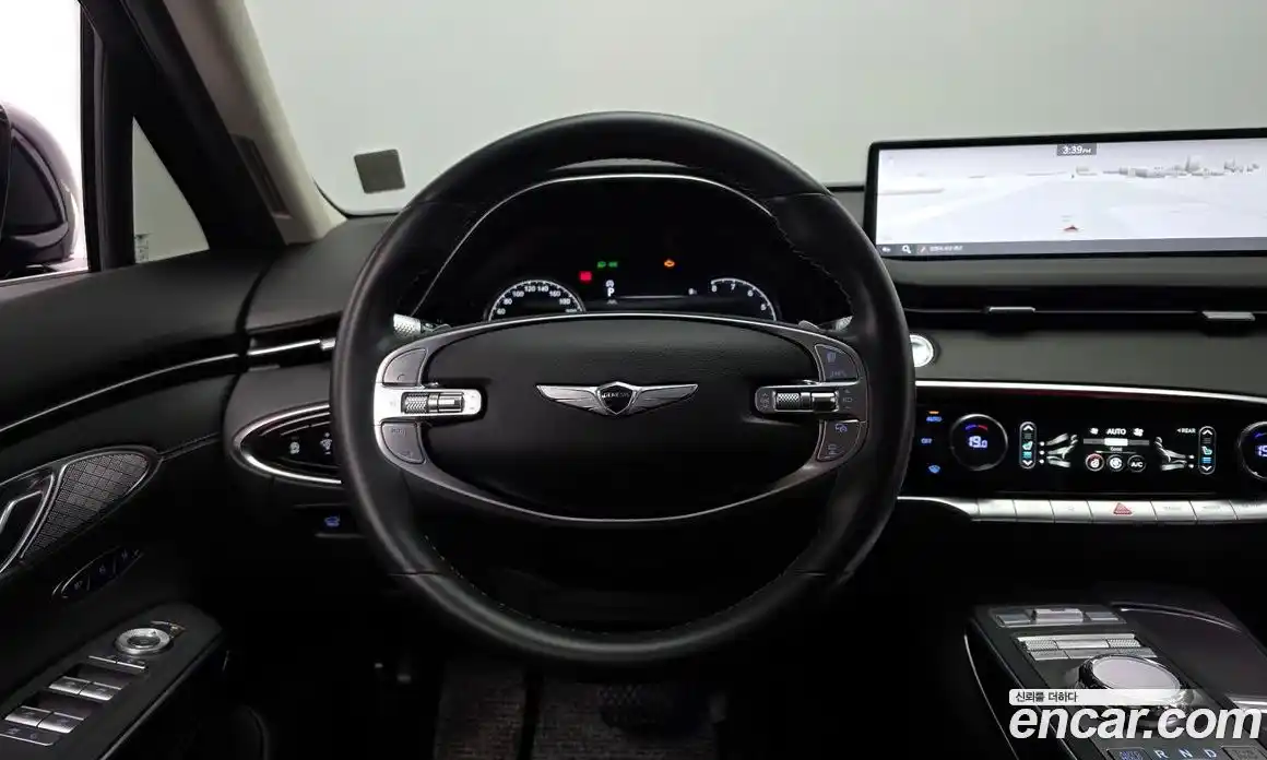 Genesis GV70 2023 2.5 Автомат в Москве № 817210, фото 13