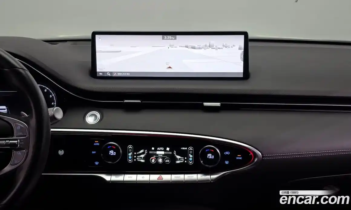 Genesis GV70 2023 2.5 Автомат в Москве № 817210, фото 14