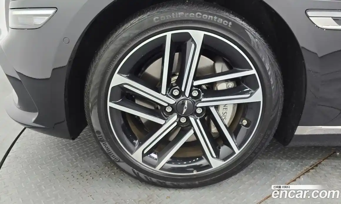 Genesis G80 2024 2.5 Автомат в Москве № 817224, фото 5