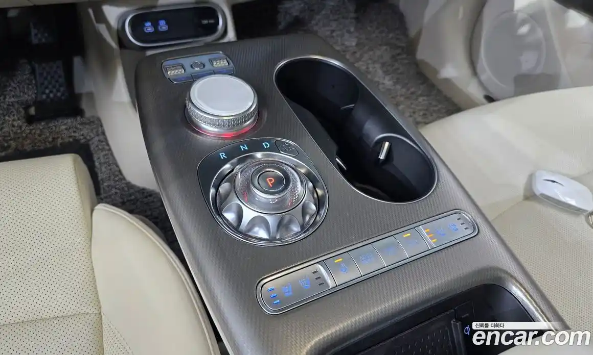 Genesis GV60 2022 0.1 Автомат в Москве № 817342, фото 9