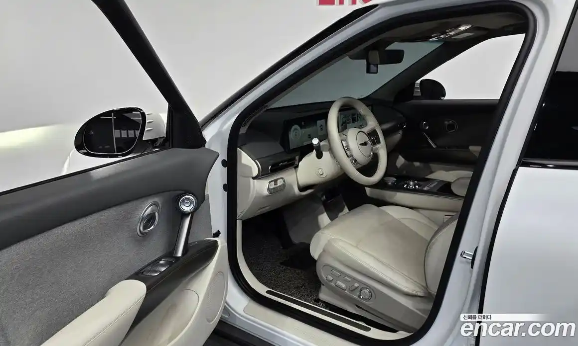 Genesis GV60 2022 0.1 Автомат в Москве № 817342, фото 10