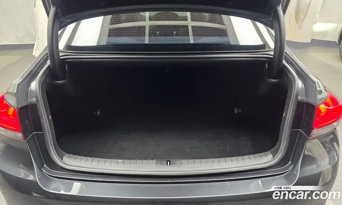 Genesis G80 2017 3.3 Автомат в Москве № 817346, фото 20