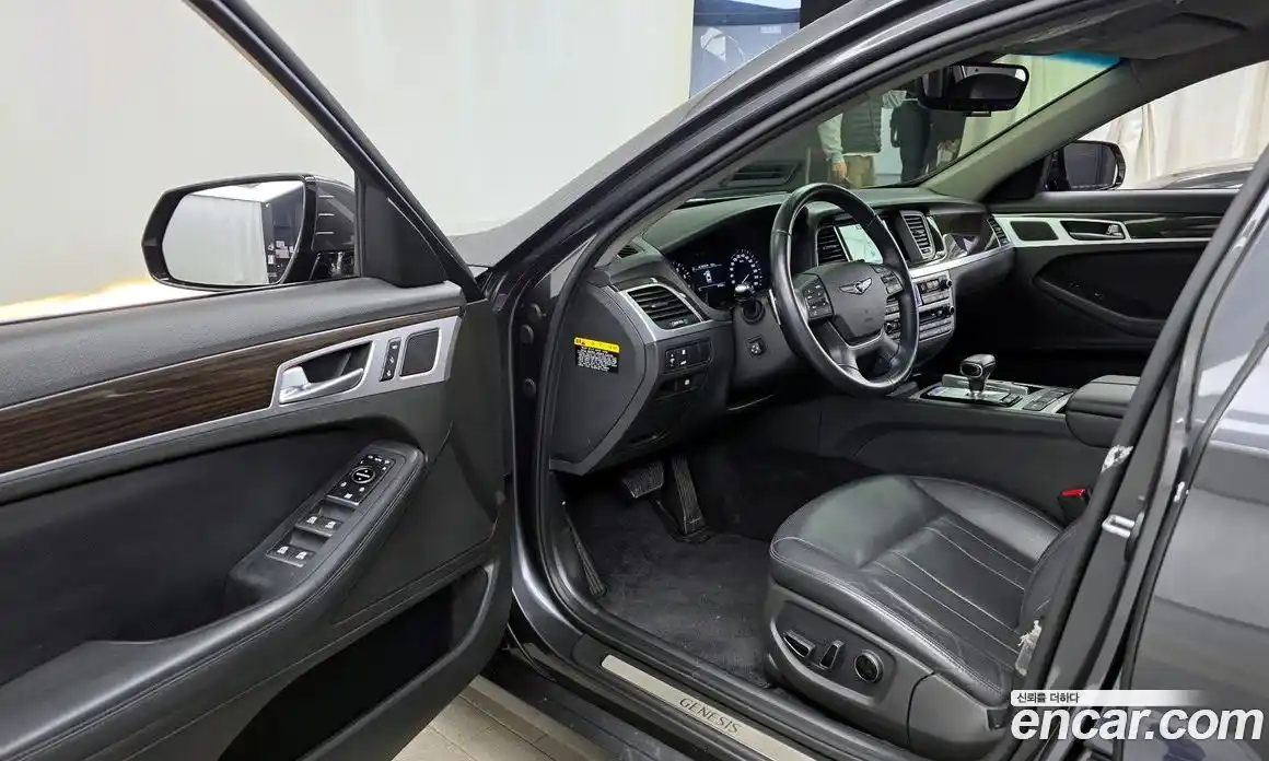 Genesis G80 2017 3.3 Автомат в Москве № 817346, фото 10