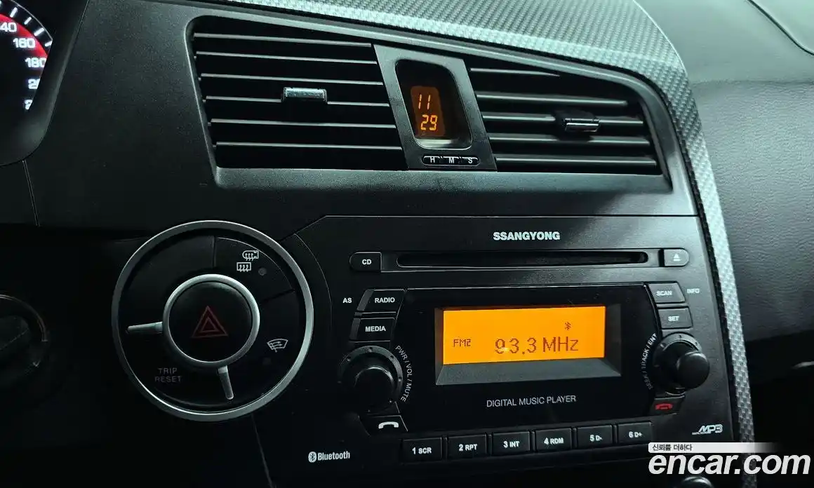 SsangYong Korando 2015 2.0 Автомат в Москве № 818173, фото 15