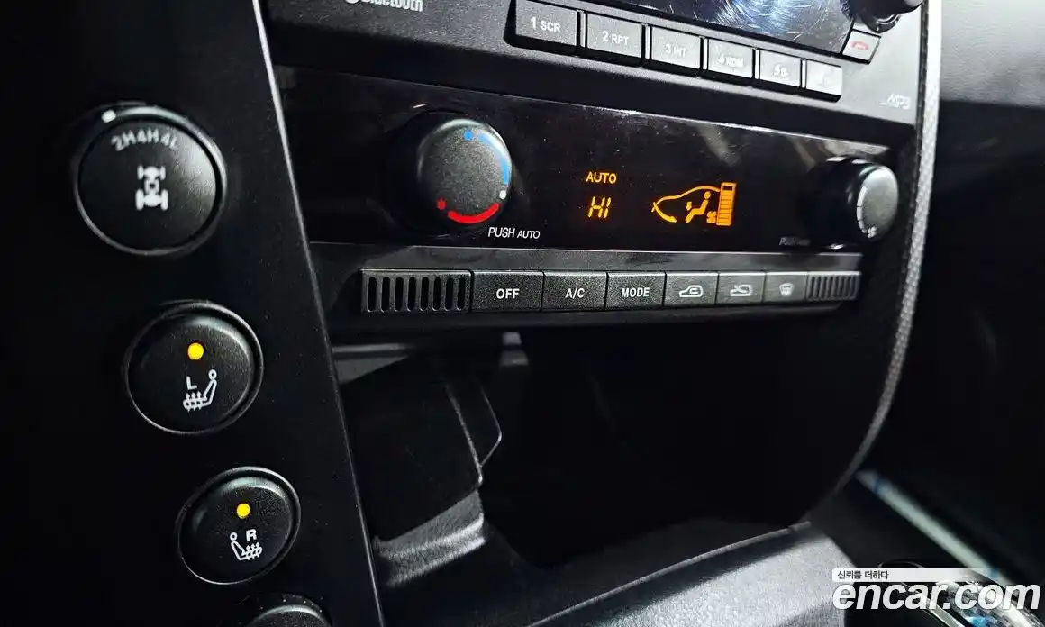 SsangYong Korando 2015 2.0 Автомат в Москве № 818173, фото 16