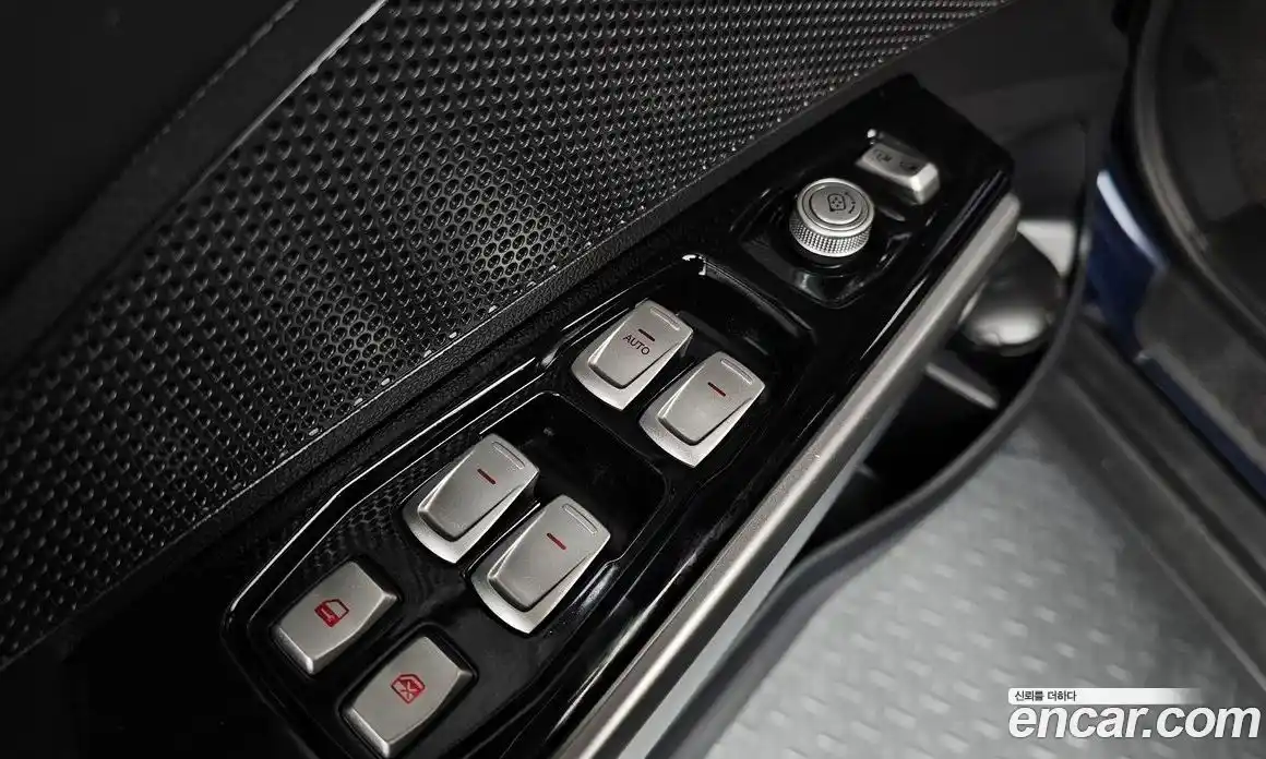 SsangYong TIBOLI 2016 1.6 Автомат в Москве № 818395, фото 14