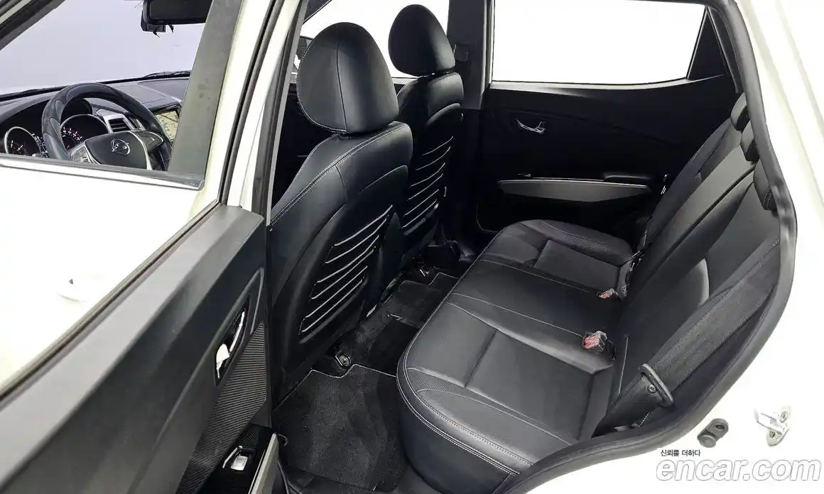 SsangYong TIBOLI 2016 1.6 Автомат в Москве № 818477, фото 11