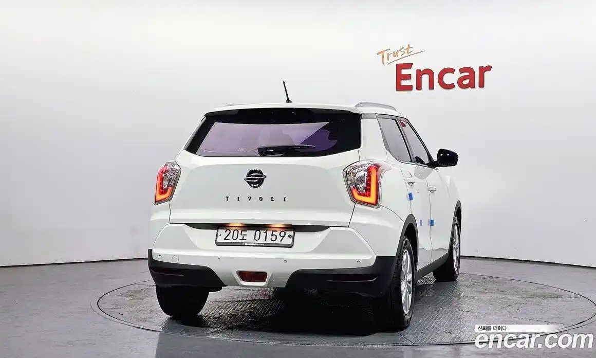 SsangYong TIBOLI 2016 1.6 Автомат в Москве № 818477, фото 4