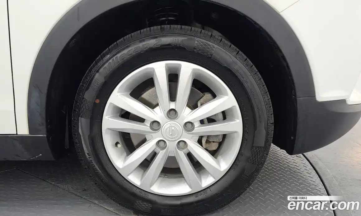 SsangYong TIBOLI 2016 1.6 Автомат в Москве № 818477, фото 5