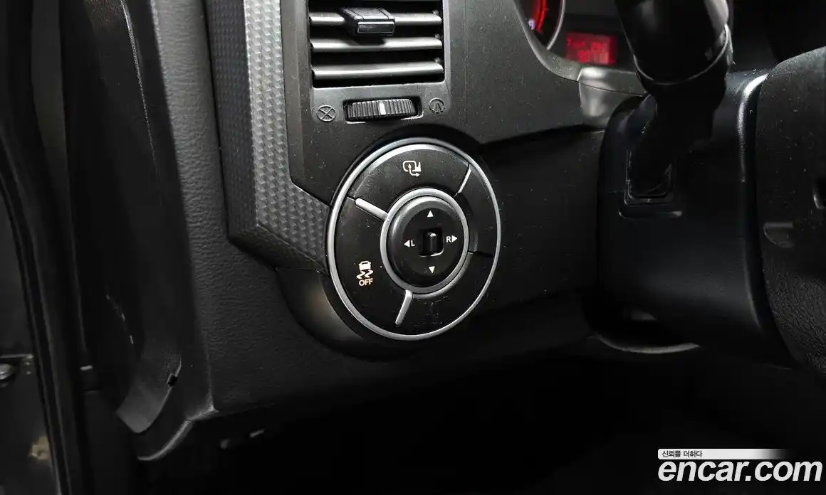 SsangYong Korando 2015 2.0 Автомат в Москве № 818568, фото 16