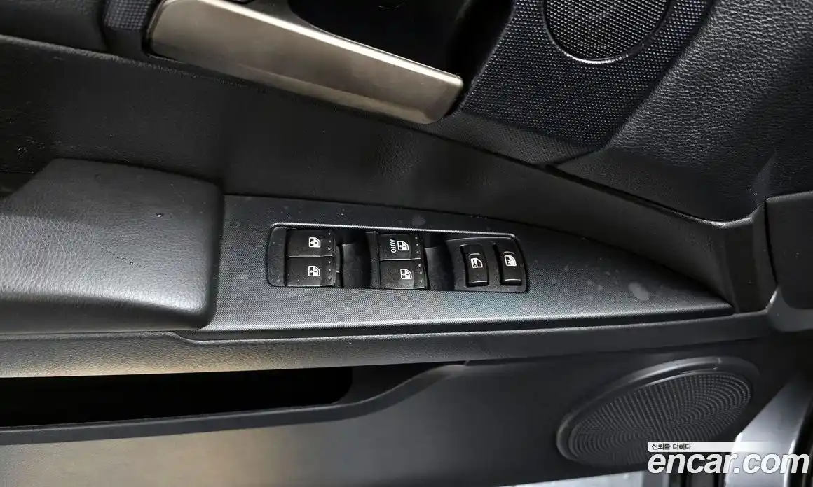 SsangYong Korando 2015 2.0 Автомат в Москве № 818568, фото 17