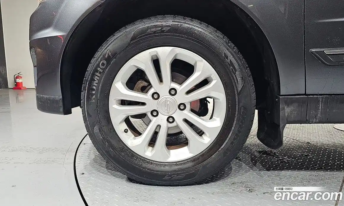 SsangYong Korando 2015 2.0 Автомат в Москве № 818568, фото 5