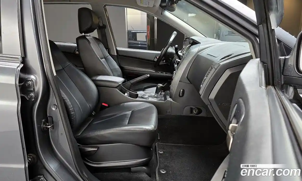 SsangYong Korando 2015 2.0 Автомат в Москве № 818568, фото 10